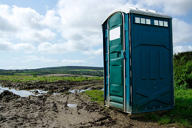 Types of Portable Toilets We Offer in Manville, NJ